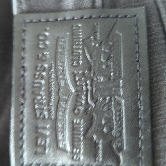 NWOT...LEVIS..MILE HIGH SUPER SKINNY STUDDED WOMEN'S JEANS... Size 26 - Picture 11 of 11